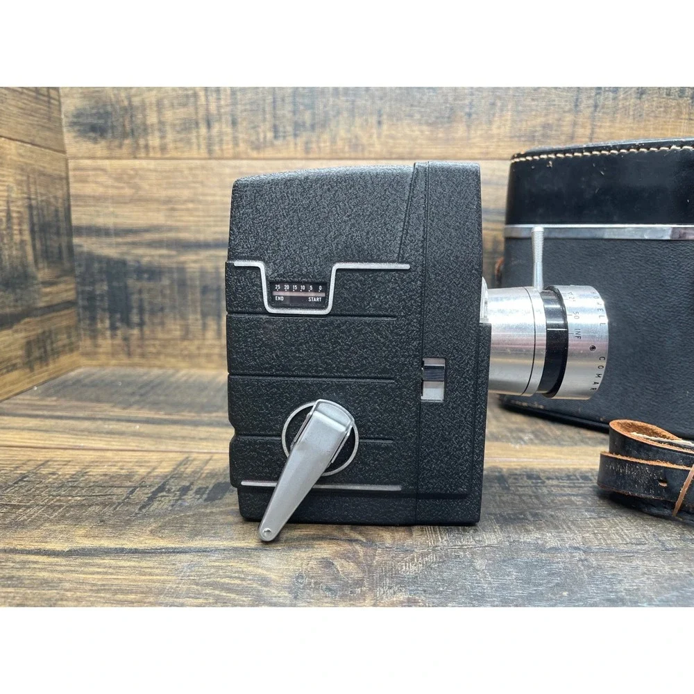 Bell‎ & Howell Electric Eye 8mm Movie Camera Made USA Serial AY-22477 Case VTG